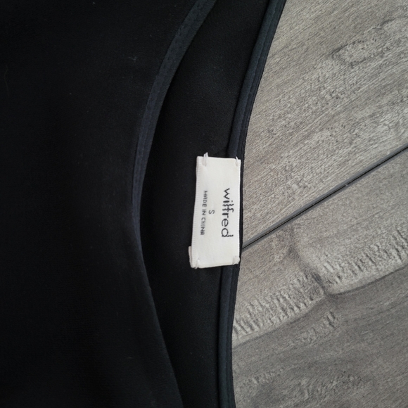 One-Shoulder Top - Picture 3 of 4